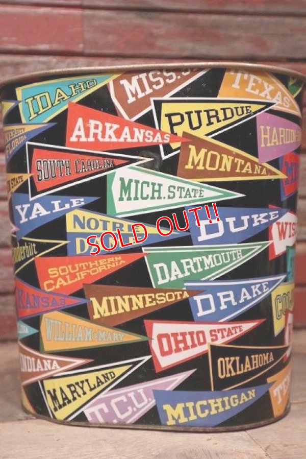 画像2: dp-220501-95 1950's-1960's College Pennant Trash Box