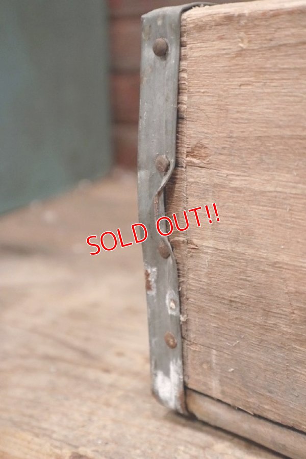 画像11: dp-220501-83 CANADA DRY / Vintage Wood Box