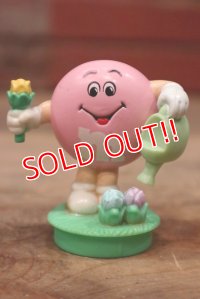 ct-220301-45 MARS / M&M's 1990's Candy Container Tops Figure