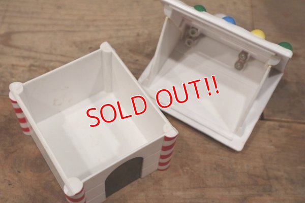 画像9: ct-220601-10 Snoopy / Whitman's 1990's Candy Container Bank "Christmas"