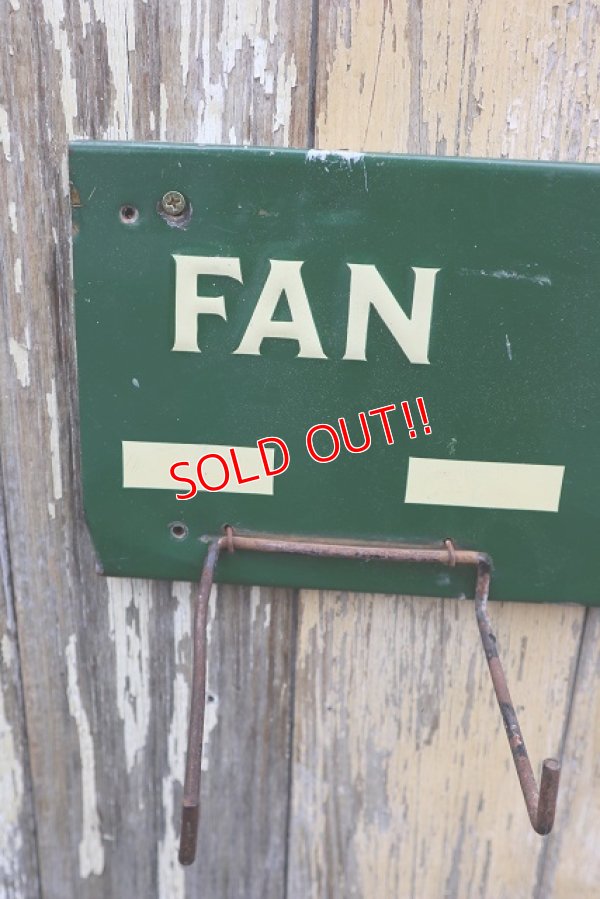 画像3: dp-220601-07 Raybestor / Vintage FAN BELT Hook Display