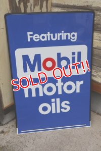 dp-220601-10 Mobil / Featuring Mobil motor Oils W-side Metal Sign