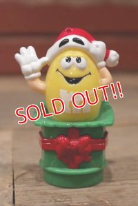 ct-220601-01 MARS / M&M's 1990's Candy Container Tops Figure