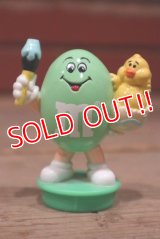 ct-220601-01 MARS / M&M's 1990's Candy Container Tops Figure