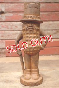 ct-220801-01 PLANTERS / MR.PEANUT 1940's Cast Iron Coin Bank