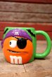 画像1: ct-220601-01 MARS / M&M's 2002 Ceramic Mug "Orange・Pirate" (1)