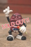 ct-201114-125 California Raisins / 1987 PVC Figure "Tiny Goodbite"