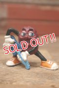 ct-201114-125 California Raisins / 1987 PVC Figure "F.F. Strings,"