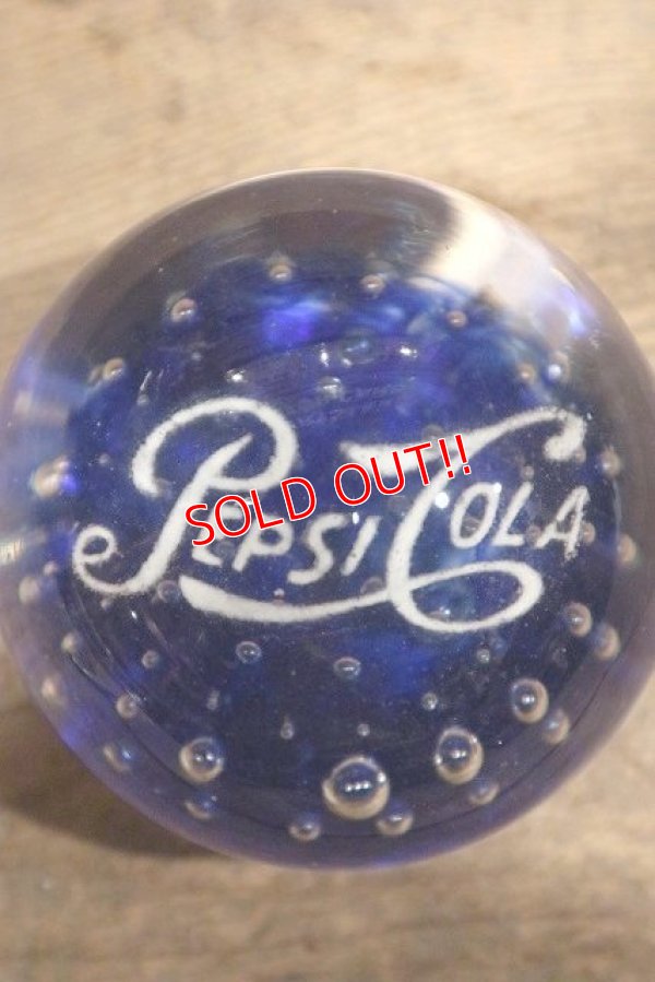 画像2: dp-220401-292 Pepsi-Cola / 1950's Bubble Glass Paperweight