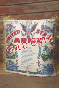dp-220901-15 U.S.ARMY "FORT LEWIS, WASHINGTON" 1950's-1960's Cushion