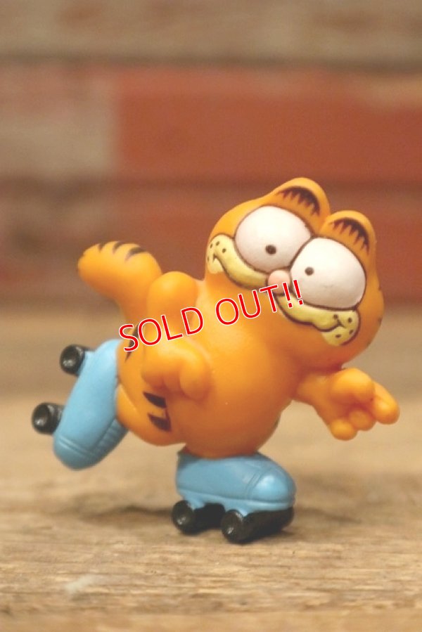 画像1: ct-220901-14 Garfield / 1980's PVC Figure "Rollerskate"