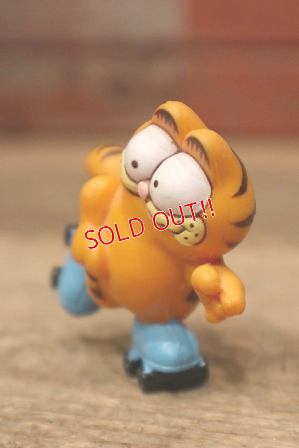 画像2: ct-220901-14 Garfield / 1980's PVC Figure "Rollerskate"