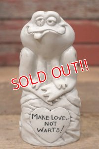 ct-220901-15 AMERICAN GREETINGS 1970's Message Doll "MAKE LOVE.. NOT WARTS!"