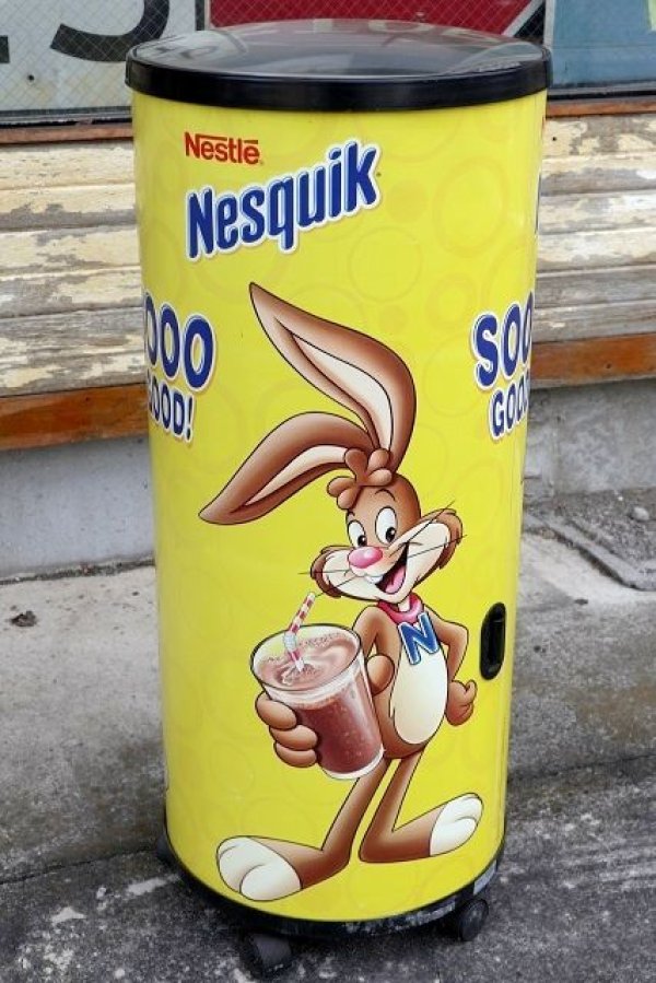 画像1: ct-220901-16 Nestlé / Quik Bunny 1990's Cooler Box
