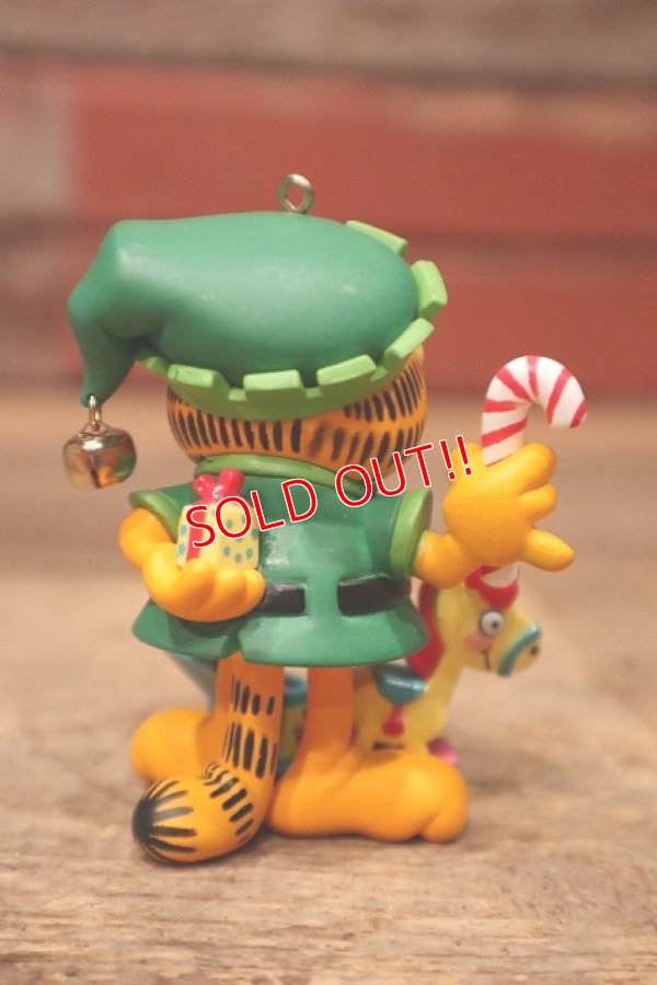 画像4: ct-220901-14 Garfield / CARLTON CARDS 2004 Christmas Ornament "Elfish Antics"