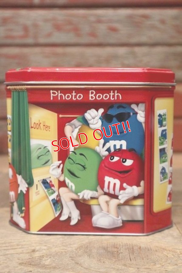 画像1: ct-220601-01 MARS / M&M's 2004 Christmas Village Series Number 18 Canister Can