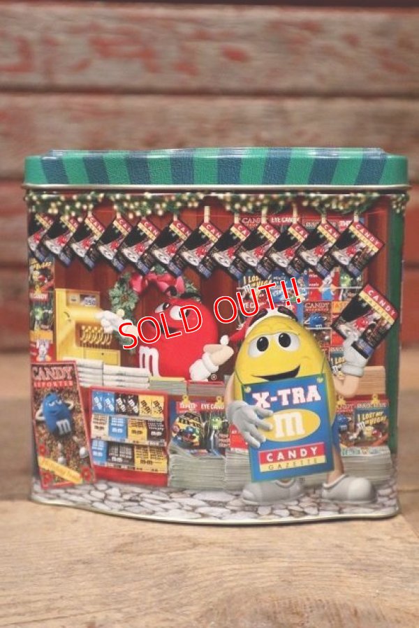 画像1: ct-220601-01 MARS / M&M's 2001 Christmas Village Series Number 12 Canister Can