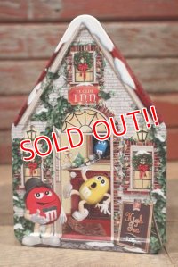 ct-220601-01 MARS / M&M's 2002 Christmas Village Series Number 15 Canister Can