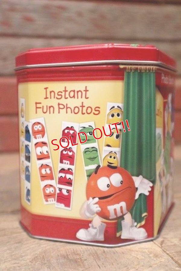 画像2: ct-220601-01 MARS / M&M's 2004 Christmas Village Series Number 18 Canister Can