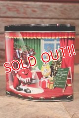 ct-220601-01 MARS / M&M's 1998 Christmas Village Series Number 07 Canister Can