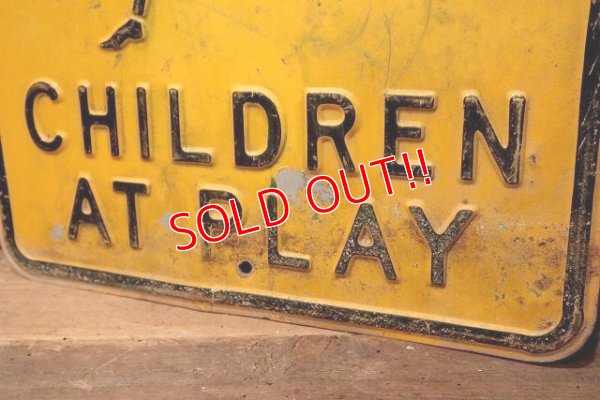 画像4: dp-221001-02 Road Sign 〜1950's "SLOW CHILDREN AT PLAY"