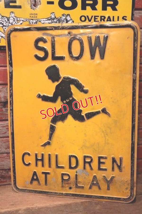 画像1: dp-221001-02 Road Sign 〜1950's "SLOW CHILDREN AT PLAY"