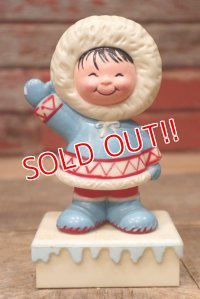 ct-221001-24 Eskimo Pie / Eskimo Boy Plastic Figure