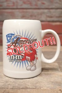 ct-220601-01 MARS / M&M's 2000's Red Ceramic Mug