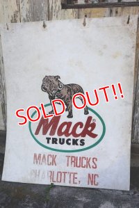 dp-221001-16 Mack TRUCKS / 1970's〜MUDFLAPS