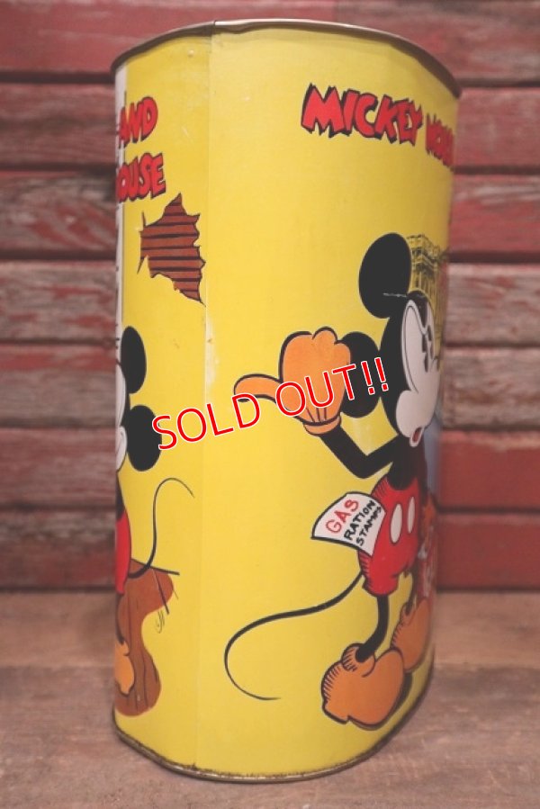 画像8: ct-221101-06 Mickey Mouse & Minnie Mouse / CHEINCO 1970's Tin Trash Box