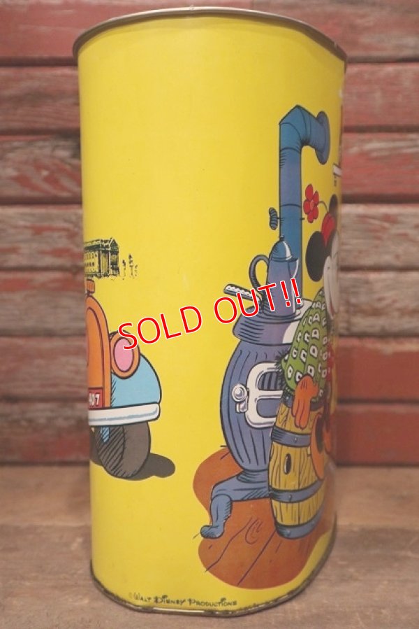 画像7: ct-221101-06 Mickey Mouse & Minnie Mouse / CHEINCO 1970's Tin Trash Box
