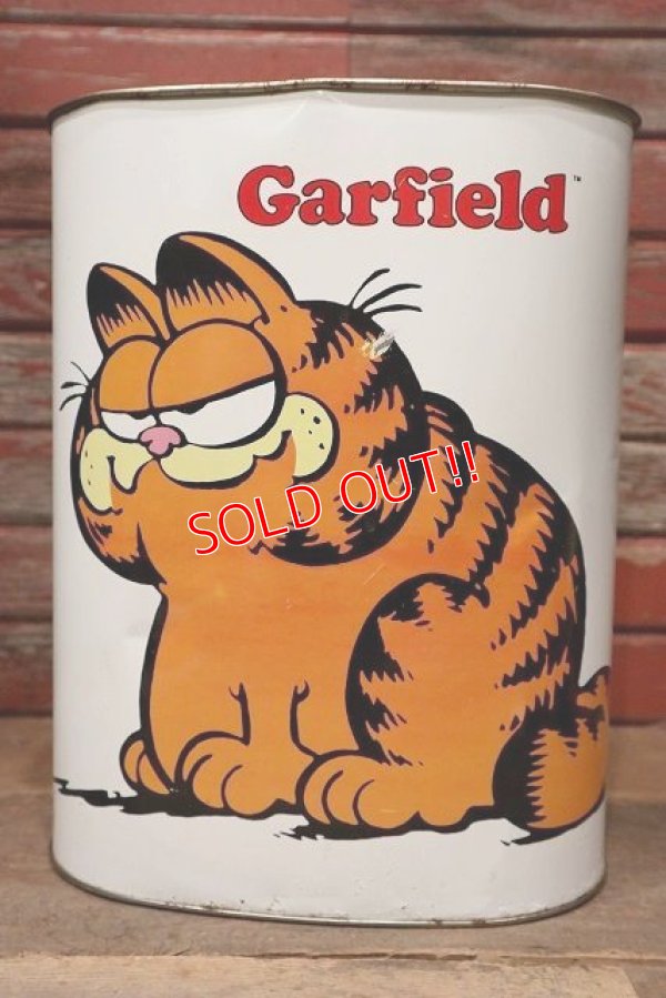 画像1: ct-221101-07 Garfield / CHEINCO 1970's-1980's Tin Trash Box