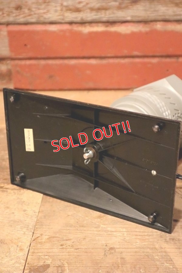 画像8: dp-230101-87 CHAMPION Spark Plug / 1970's AM Radio