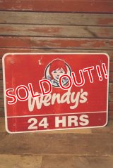 dp-230101-97 Wendy's / 2000's Road Sign