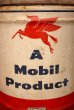 画像2: dp-230101-51 Mobil / 1950's-1960's 5 U.S. GALLONS OIL CAN (2)