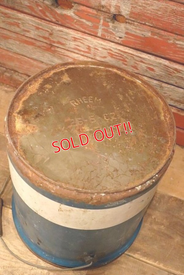 画像9: dp-230101-03 RPM / 1960's 5 U.S. GALLONS OIL CAN