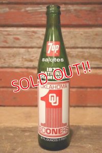 dp-230101-65 University of Oklahoma / OKLAHOMA SOONERS 1975 National Champion 7up Bottle
