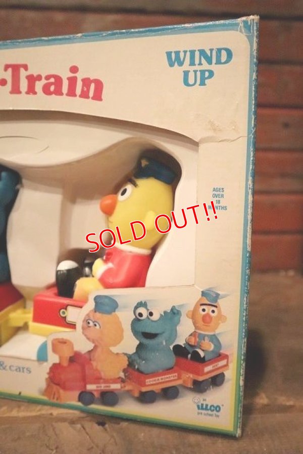画像6: ct-230201-10 SESAME STREET / ILLCO 1989 Big Bird's Wind-Up Train