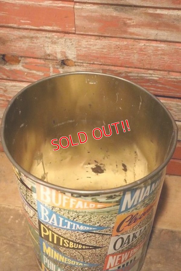 画像9: dp-230201-06 College Pennant / 1970's Trash Box