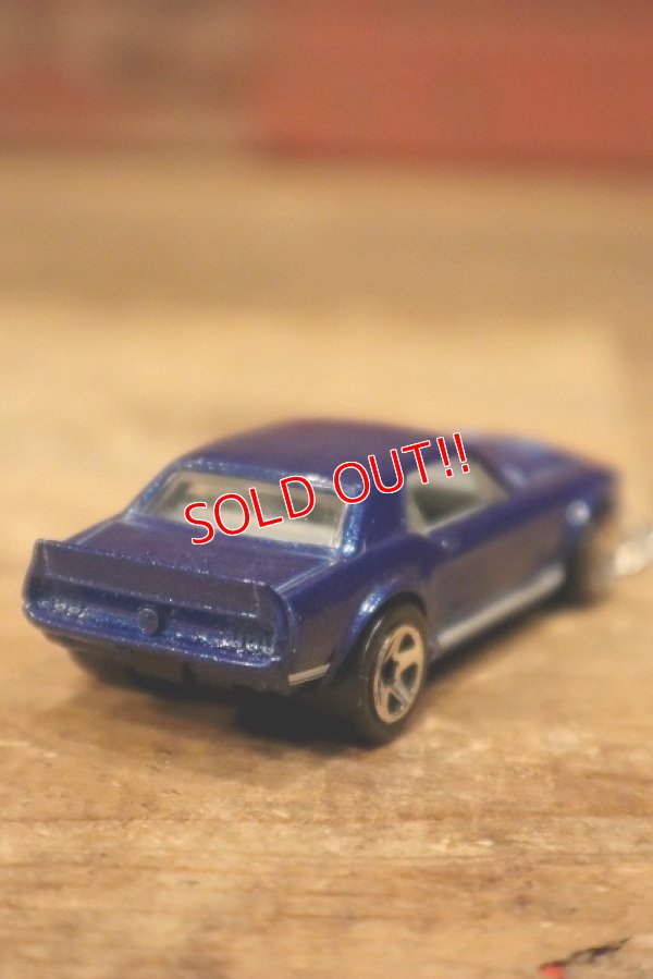 画像4: dp-221201-53 '67 Ford Mustang GT / Mattel 2010 Toy Car Keyring