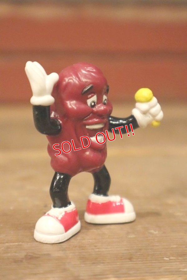 画像2: ct-221201-53 California Raisins / 2001 PVC "Red Shoes Singin' Raisin"