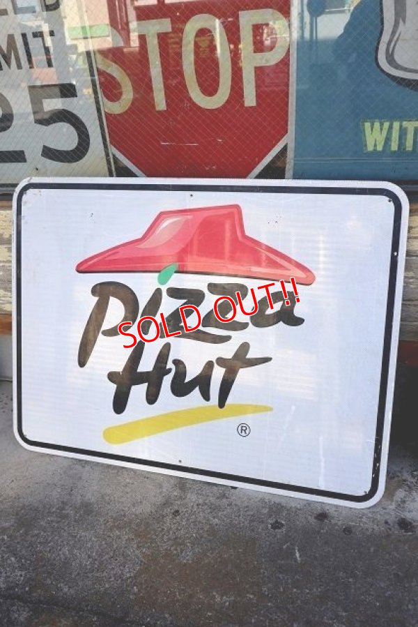 画像1: dp-230101-66 Pizza Hut / Large Road Sign