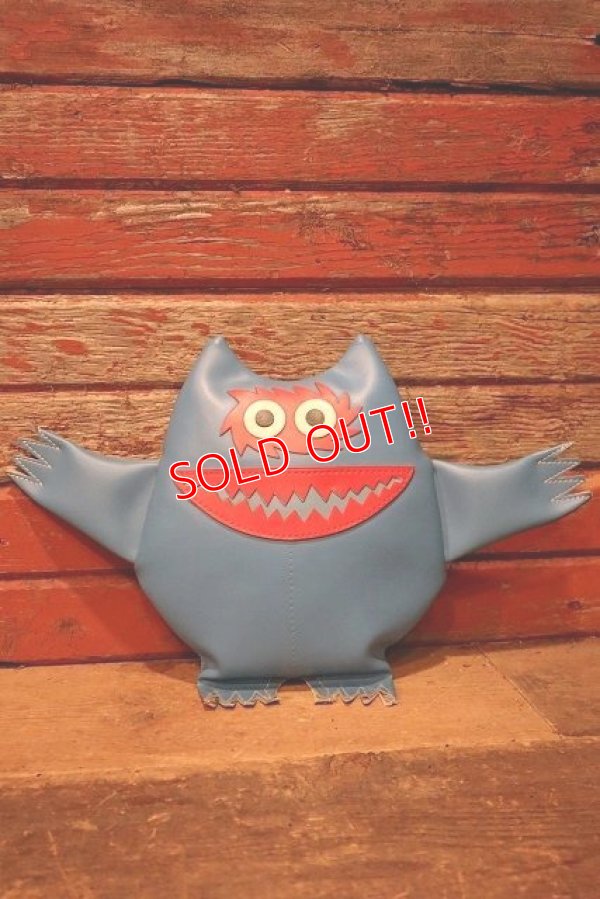 画像1: ct-230301-20 Uniroyal / 1970's Nauga Monster