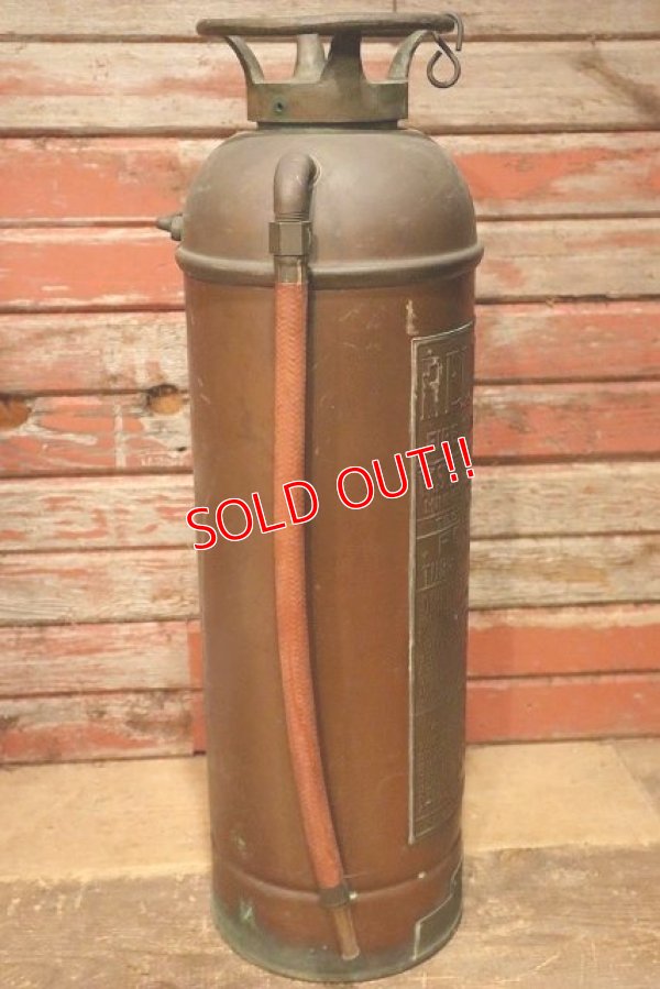 画像4: dp-230301-20 1940's-1950's Metal Fire Extinguisher