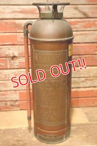 dp-230301-20 1940's-1950's Metal Fire Extinguisher