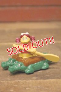 ct-230301-01 McDonald's / 1996 SAFARI "Birdie on Alligator Raft" Happy Meal Toy