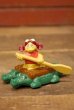 画像1: ct-230301-01 McDonald's / 1996 SAFARI "Birdie on Alligator Raft" Happy Meal Toy (1)