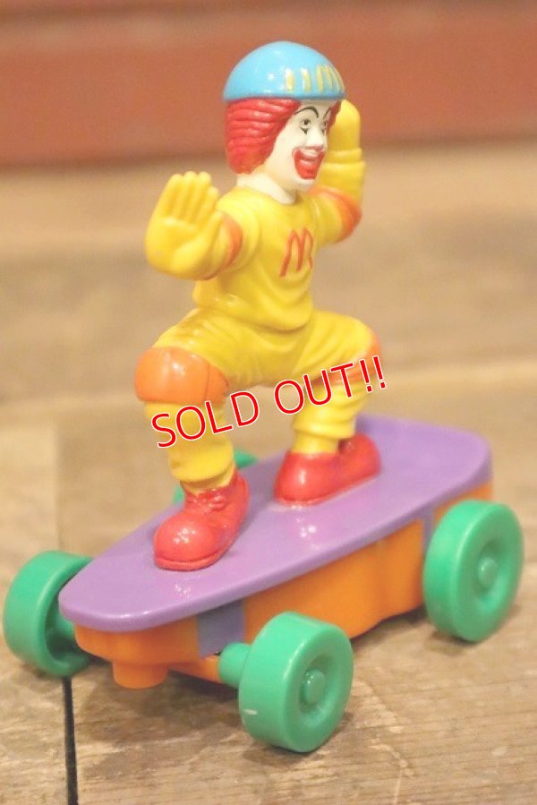 画像3: ct-230301-01 McDonald's / 1999 EXTREME SPORTS "Ronald on Skateboard" Happy Meal Toy