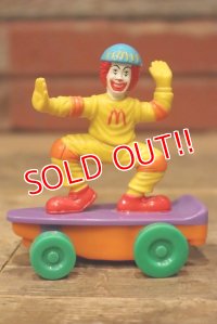 ct-230301-01 McDonald's / 1999 EXTREME SPORTS "Ronald on Skateboard" Happy Meal Toy