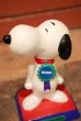 画像2: ct-230301-104 Snoopy / Determined 1970's Paper Mache Figure "It's hero time." (2)